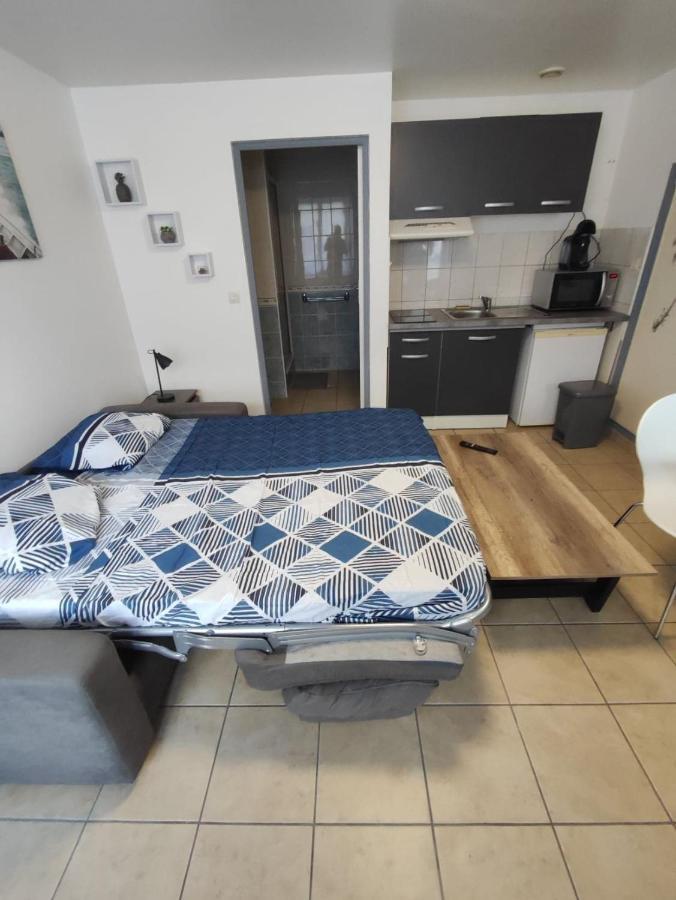 Studio 2 Personnes En Centre Ville Saint-Pierre-de-Plesguen Buitenkant foto